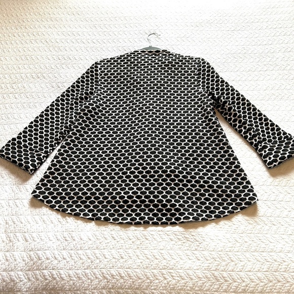 Joseph Ribkoff Asymmetrical One Button Wrap Front Jacket Black/White PrintSize 4 - Picture 7 of 14